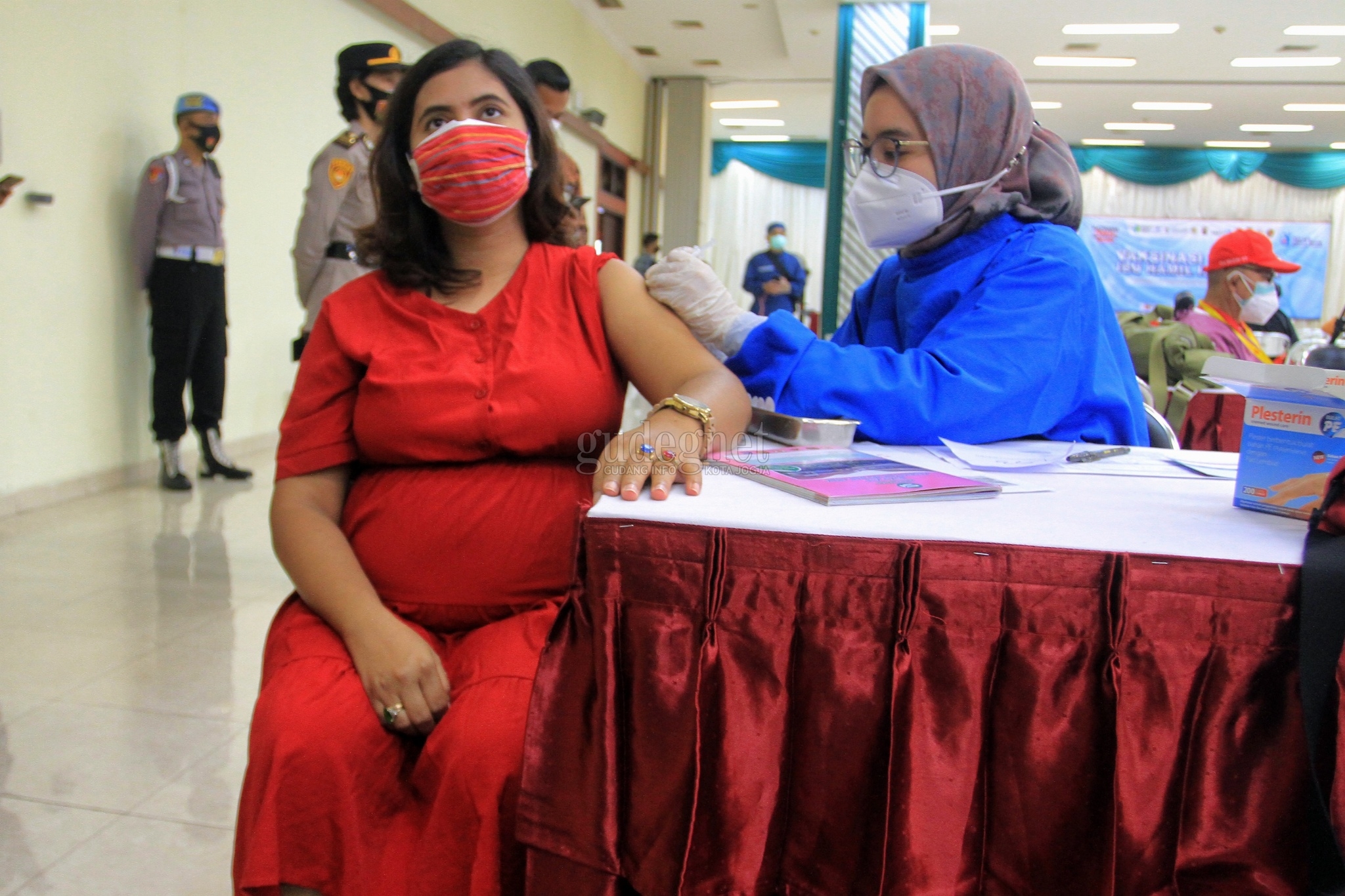 Ribuan Ibu Hamil Ikuti Vaksinasi di UGM Ribuan Ibu Hamil Ikuti Vaksinasi di UGM