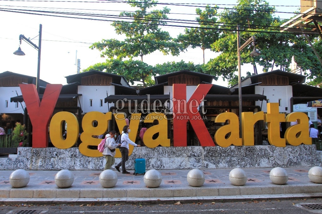 PPKM Level 4 DIY Diperpanjang, Ini Aturan yang Kembali Dilonggarkan PPKM Level 4 DIY Diperpanjang, Ini Aturan yang Kembali Dilonggarkan