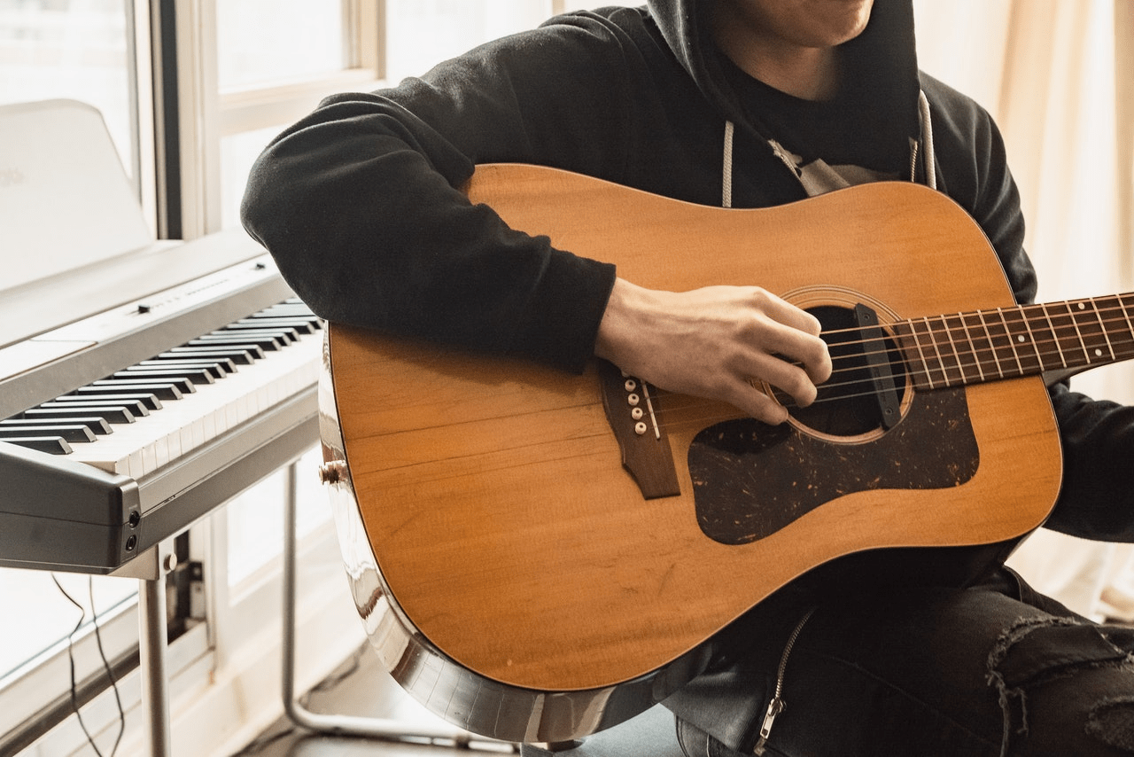 Chord dan Lirik 'Crown', OST 'The Penthouse' Chord dan Lirik 'Crown', OST 'The Penthouse'
