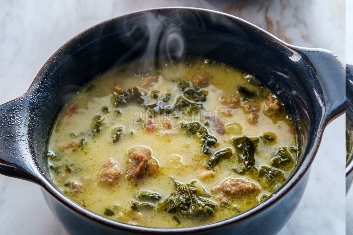 Resep Zuppa Toscana ala Olive Garden: Lezat, Mudah, dan Bernutrisi Resep Zuppa Toscana ala Olive Garden: Lezat, Mudah, dan Bernutrisi
