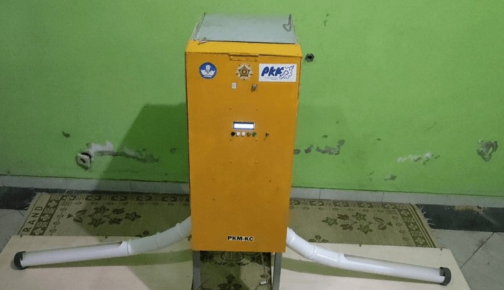 Mahasiswa UGM Ciptakan Mesin Pemberi Pakan Ternak Efisien Mahasiswa UGM Ciptakan Mesin Pemberi Pakan Ternak Efisien