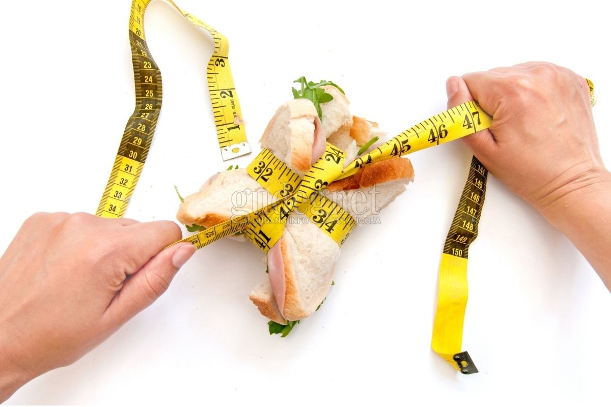 Bahaya Diet Ketat untuk Tubuh Bahaya Diet Ketat untuk Tubuh