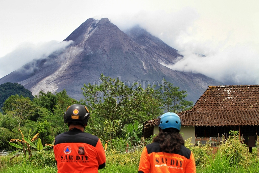 Pekan Ini Merapi Alami 1.068 Gempa Guguran Pekan Ini Merapi Alami 1.068 Gempa Guguran