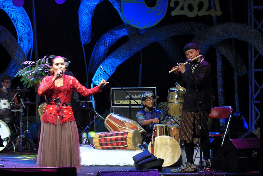 Kua Etnika Bawakan Tembang Baru di Ngayogjazz 2021 Kua Etnika Bawakan Tembang Baru di Ngayogjazz 2021