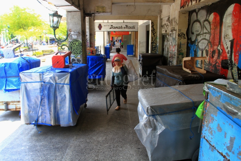 PKL Pindah, Begini Suasana Selasar Malioboro PKL Pindah, Begini Suasana Selasar Malioboro