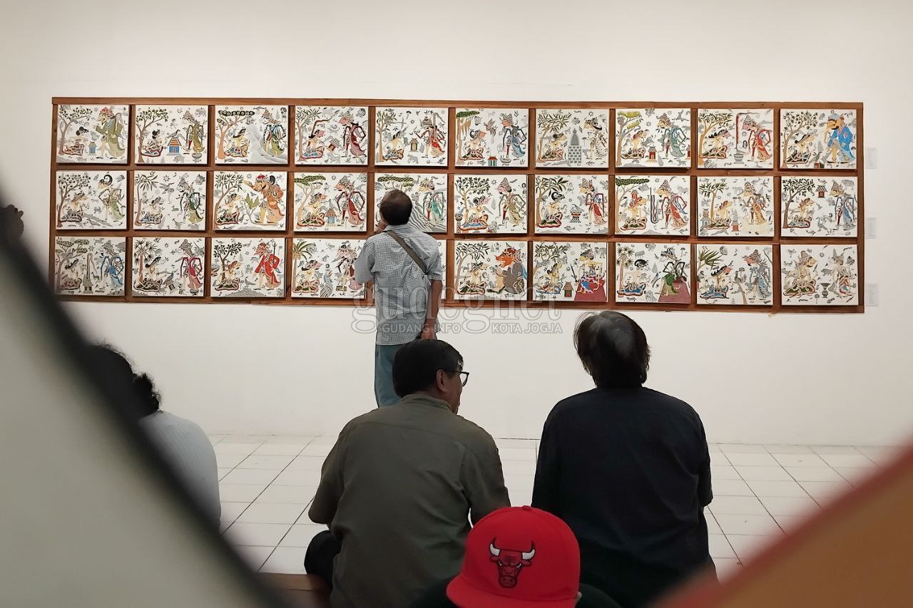 Dua Sunggingan Pawukon Subandi Giyanto dalam “Giling Wesi” Dua Sunggingan Pawukon Subandi Giyanto dalam “Giling Wesi”