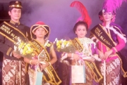  Nouval & Aida Juara Dimas Diajeng Cilik 2013