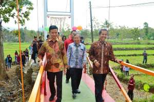 Jembatan Gantung Jeruk Legi Gunungkidul Berfungsi Kembali
