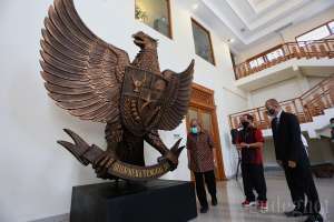 Patung Garuda Pancasila Hiasi Kantor Kepatihan Yogyakarta