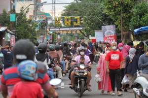 Kampung Ramadan Jogokariyan, Pusat Warga Mencari Takjil