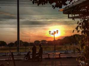Cuaca Esok Hari Diprediksi Didominasi Berawan, Waspadai Potensi Hujan Lebat