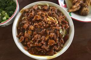 Mie Ayam Pakde Wonogiri, Topping Melimpah yang Menggoda